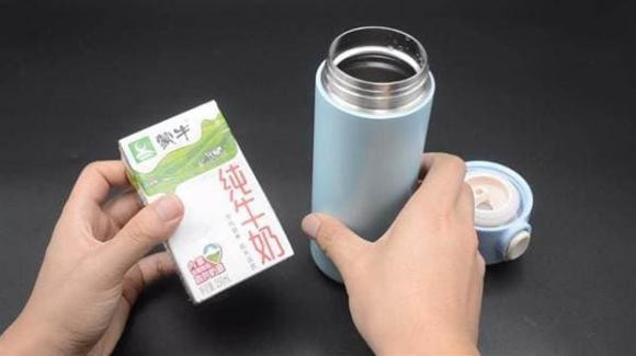 3 loại nước không nên bỏ vào bình giữ nhiệt vì hại sức khỏe - Hình 2 3 loai nuoc khong nen bo vao binh giu nhiet vi hai suc khoe-Hinh-2