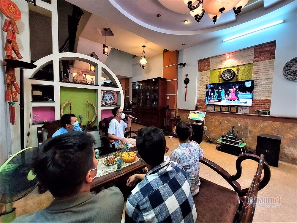 "Ship karaoke" về tận nhà, giải tỏa cơn thèm cho tín đồ "nghiện" hát ảnh 3