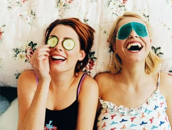 Top 4 chom sao phu nu sinh ra de lam ban than-Hinh-3