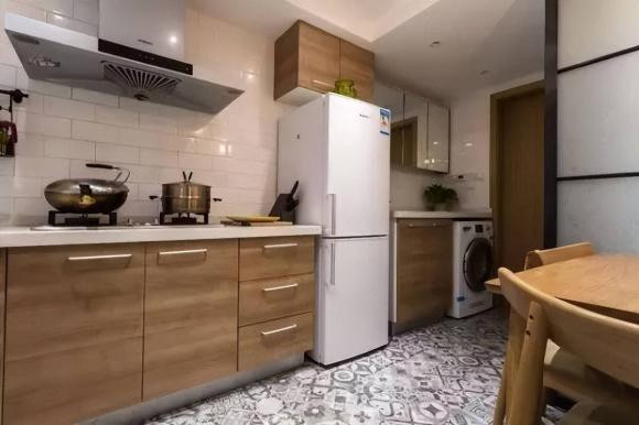 Phu nu Nhat cai tao nha cu, can ho rong 50m2 don gian khong tuong-Hinh-11