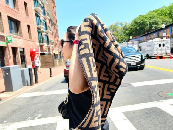 'Vua ca Koi' dang loat anh chup ngau hung ba xa Ha Thanh Xuan-Hinh-8