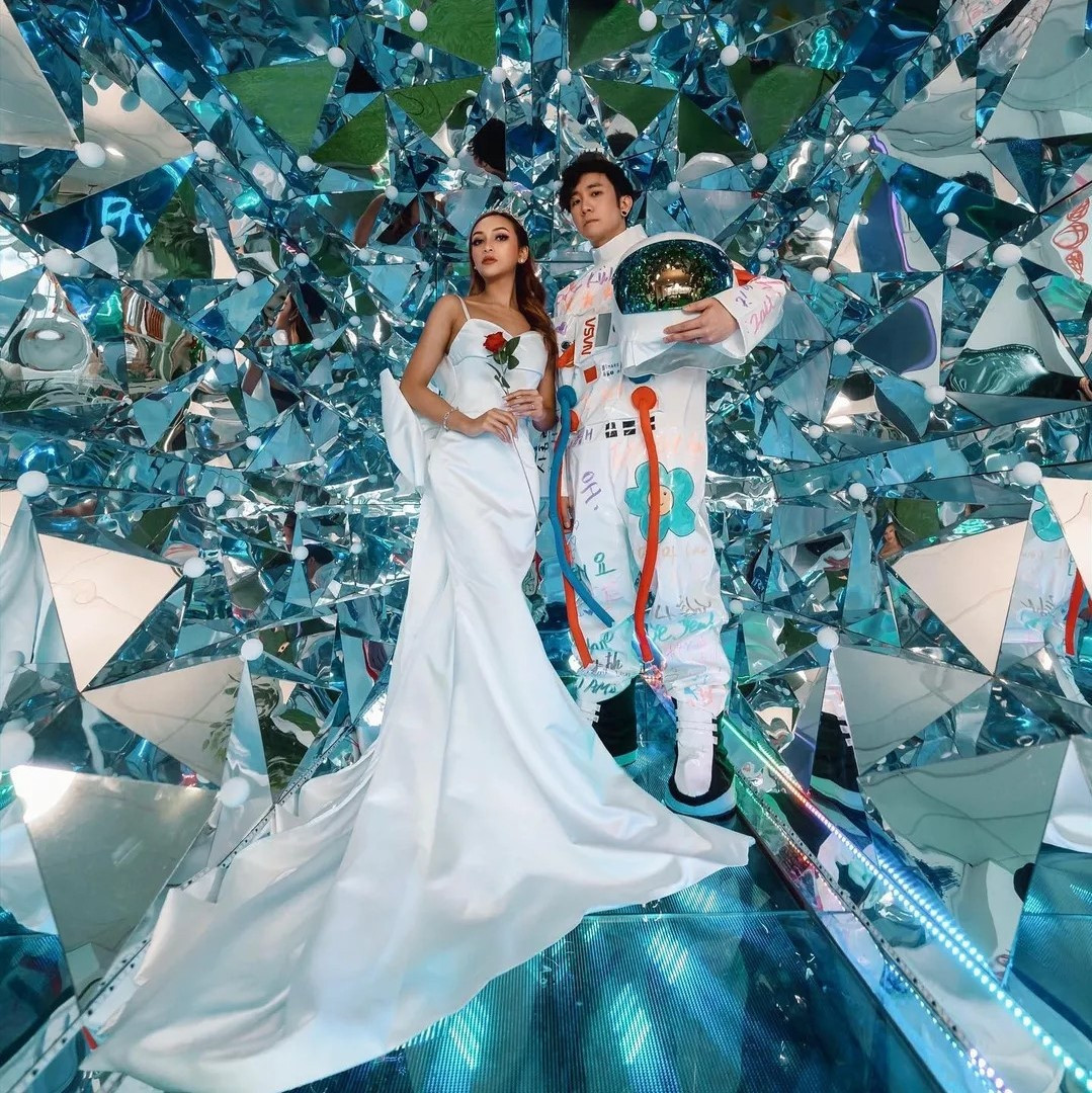 Farah chuẩn bị kết hôn với Inquisitive (tên thật: Leon Lucas), DJ kiêm nhà sản xuất âm nhạc có sức ảnh hưởng lớn tại Singapore. Inquisitive đã liên tục phá bỏ những ranh giới trong ngành công nghiệp âm nhạc. Anh từng giành vô địch DMC World DJ Championships Singapore 2008.