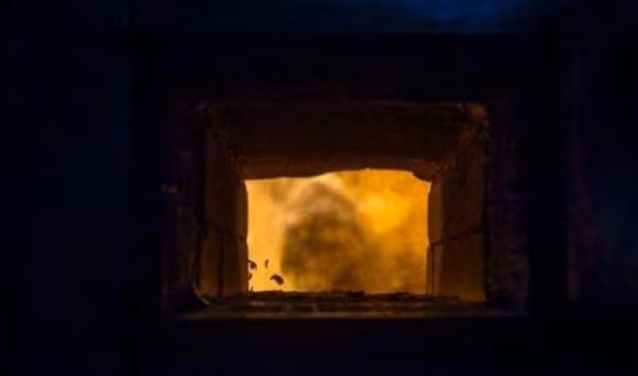 Nhan vien lo hoa tang tiet lo: Co mot loai xac khong ai dam hoa tang-Hinh-4