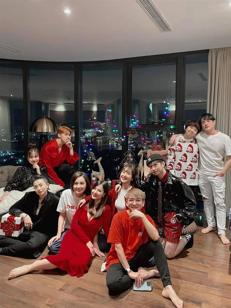 Nong: Mot ngoi sao dinh dam Vbiz sap len xe hoa?-Hinh-13