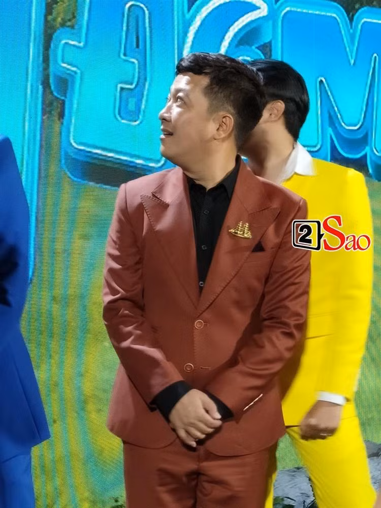 Truong Giang phat tuong, lo nong cam day bich moi goc-Hinh-4