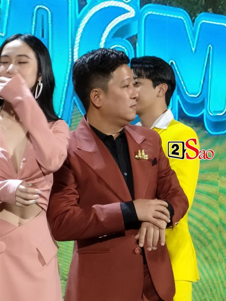 Truong Giang phat tuong, lo nong cam day bich moi goc-Hinh-7