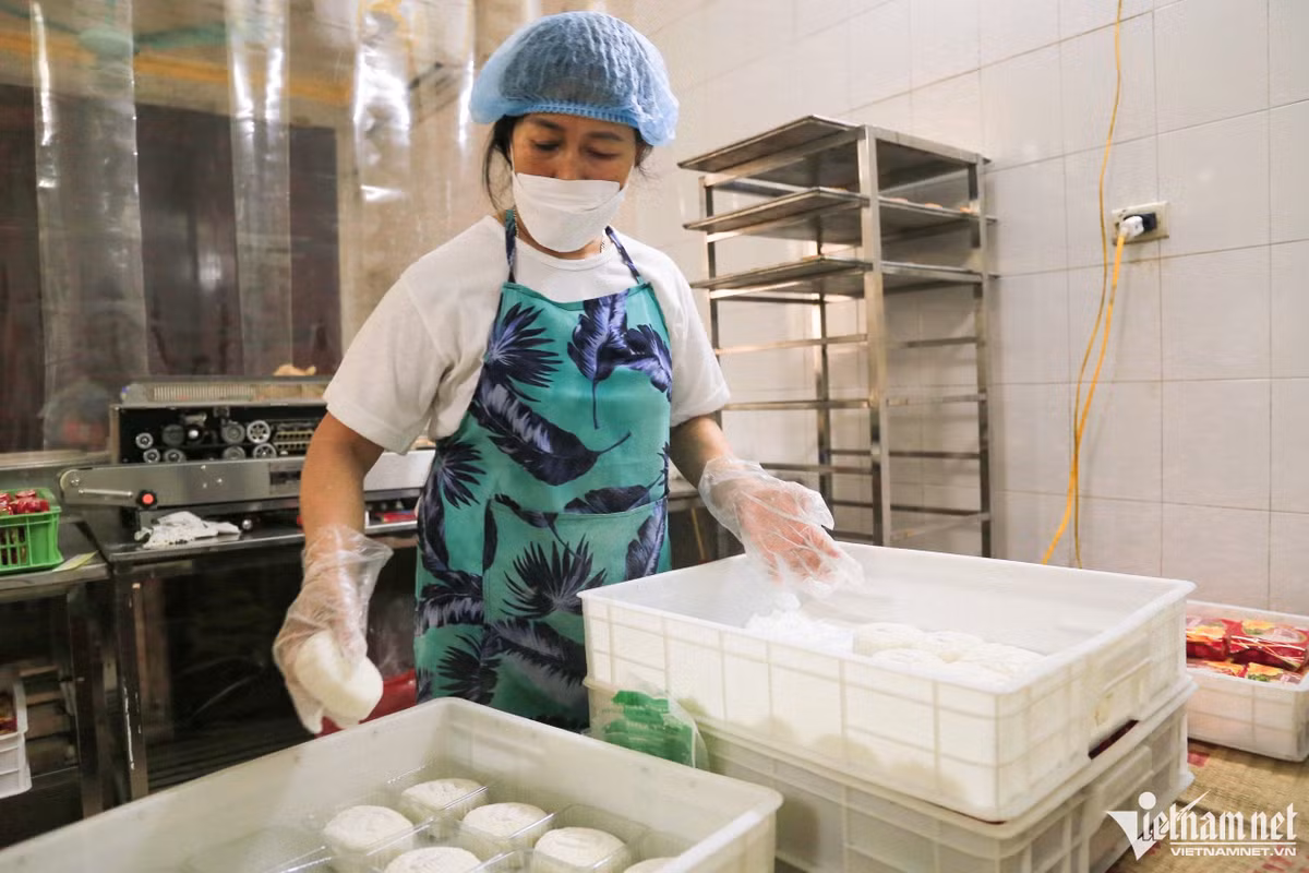 Hon 60 nam luu giu huong vi banh Trung thu truyen thong-Hinh-12