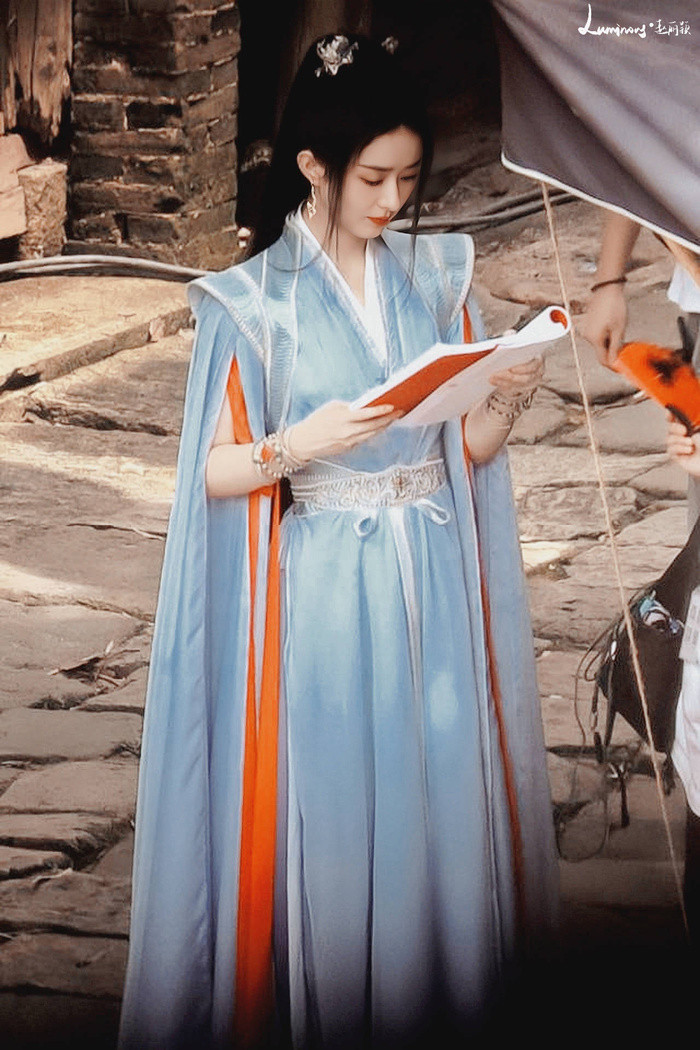 Trieu Le Dinh va Trieu Lo Tu lep ve truoc my nhan kem tieng nay-Hinh-5