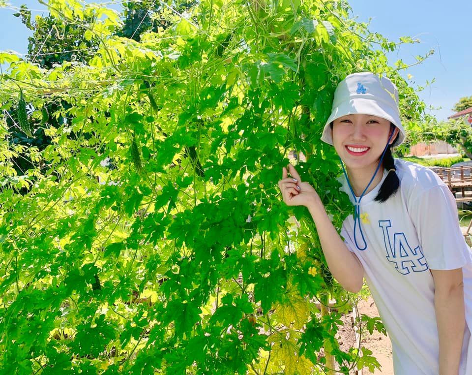 Vo Hoang Yen - Mau Thuy dien bikini do dang tren bien-Hinh-8