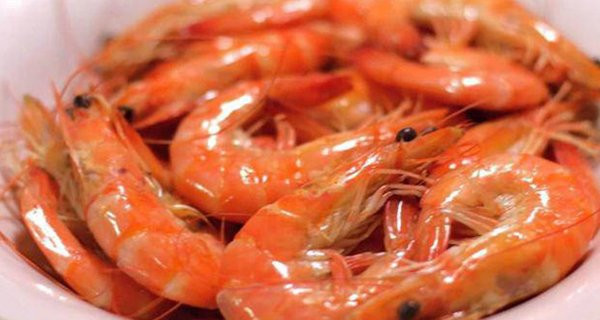 2 món nguy hiểm, ngày Tết nhà nào cũng tích trong tủ lạnh 2 mon nguy hiem, ngay Tet nha nao cung tich trong tu lanh