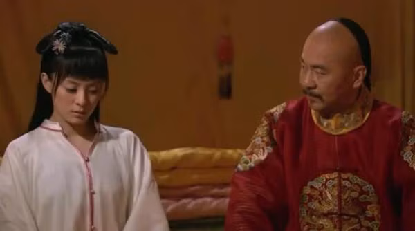 Lat tay bi mat hau truong 'Hau Cung Chan Hoan Truyen'-Hinh-2