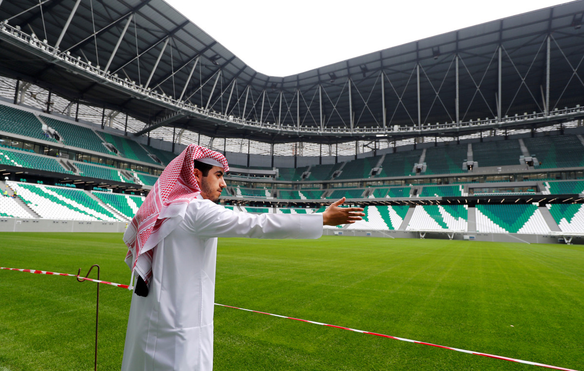 Nhung thuong vu ‘dot tien’ vao bong da cua cac dai gia Trung Dong