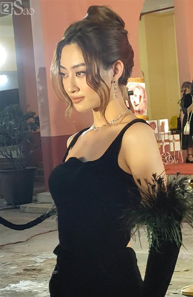 Anh 'bi tag' de lo nhan sac that Luong Thuy Linh-Hinh-8