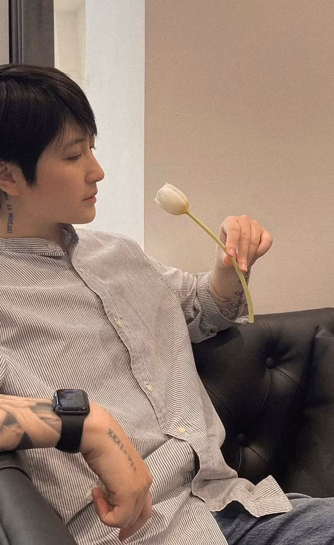 Co gai dong tinh thay doi bat ngo sau 4 nam chia tay nu MC VTV-Hinh-5