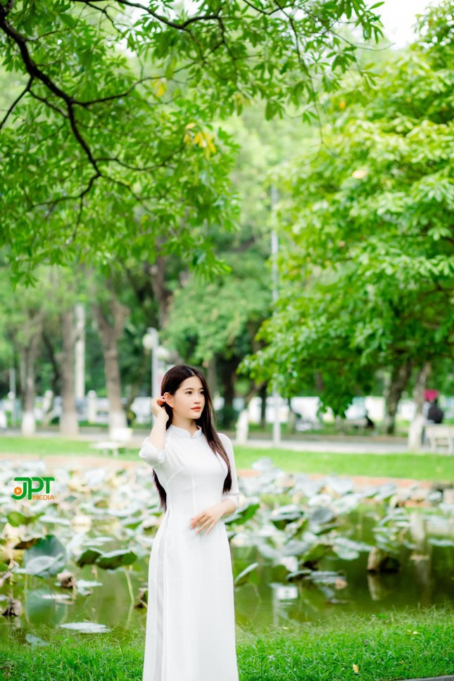 Nu sinh trong cuoc thi Hoa hau Hoan cau Viet Nam 2022-Hinh-6