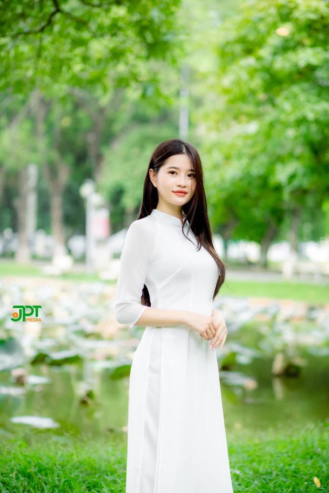 Nu sinh trong cuoc thi Hoa hau Hoan cau Viet Nam 2022-Hinh-3