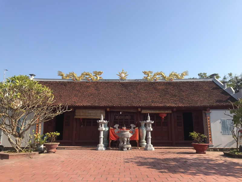 Ngôi miếu cổ có pho tượng “đứng lên, ngồi xuống” hộ quốc, an dân Ngoi mieu co co pho tuong “dung len, ngoi xuong” ho quoc, an dan