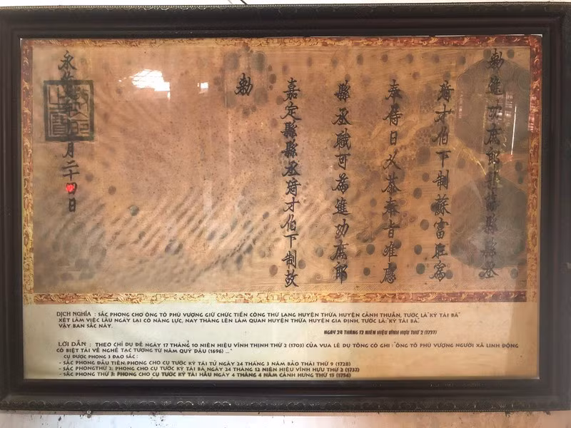 Ngoi mieu co co pho tuong “dung len, ngoi xuong” ho quoc, an dan-Hinh-4