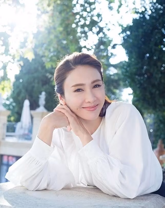 Bi quyet giup Le Tu tuoi 50 sac voc nhu gai doi muoi-Hinh-6