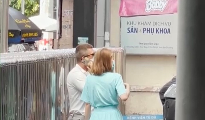 Nghi van Luong Bang Quang ho tong Ngan 98 den benh vien phu san-Hinh-3