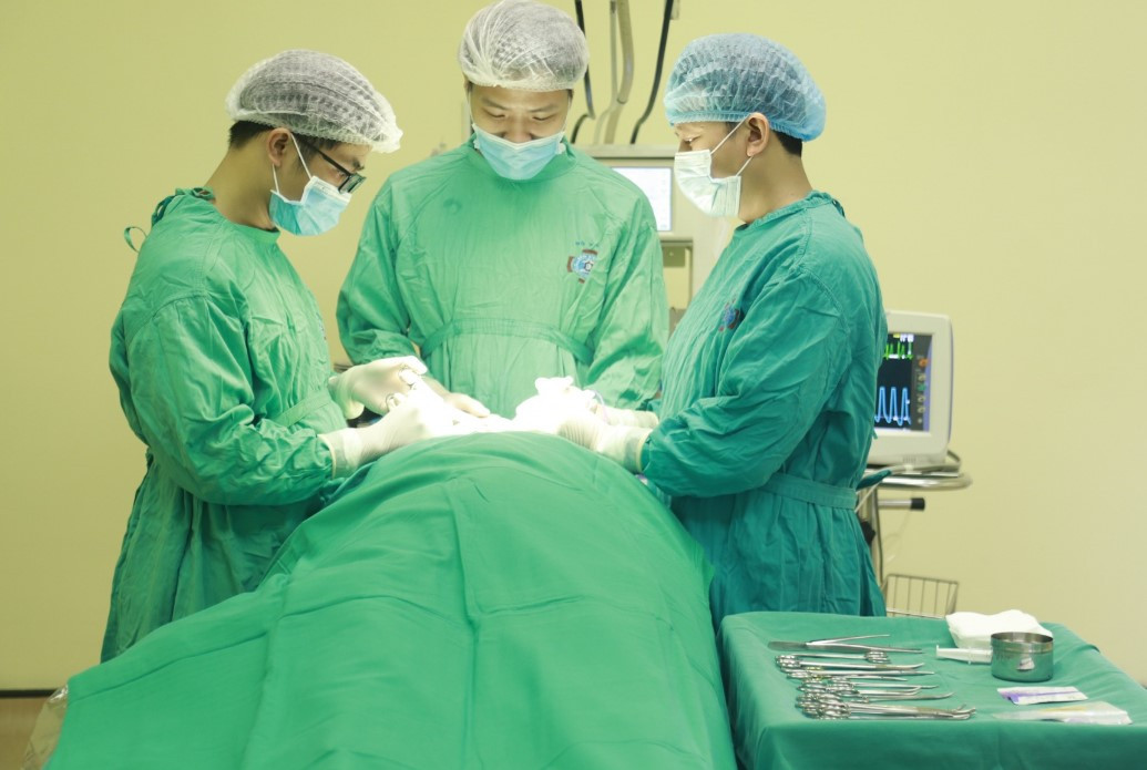 Bốn loại thực phẩm khiến bạn dễ mắc ung thư đại trực tràng - Hình 3 Bon loai thuc pham khien ban de mac ung thu dai truc trang-Hinh-3