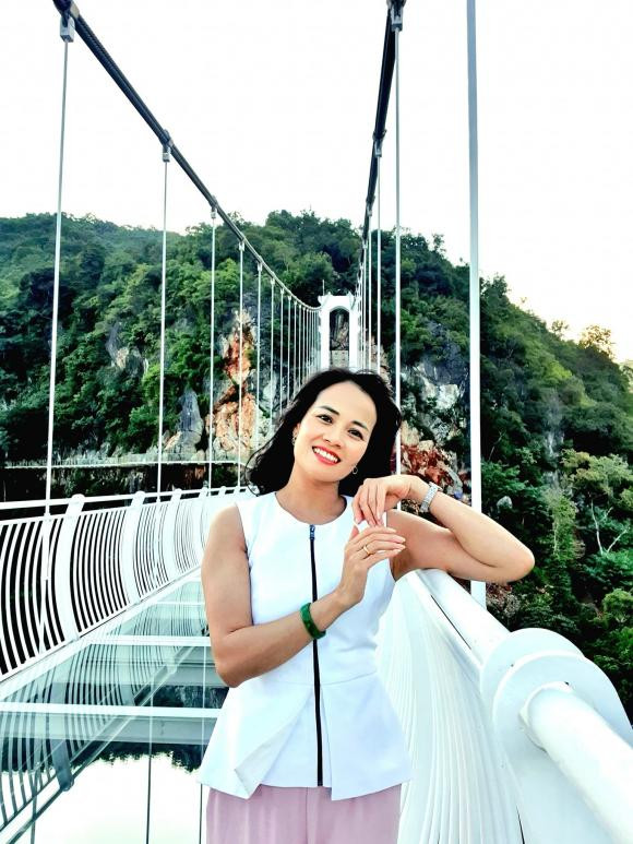 Chi chong dang ghet nhat 'Thuong ngay nang ve' xa vai