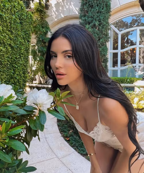 Sao Chelsea vua chia tay bo da dang tin tuyen ban gai-Hinh-2