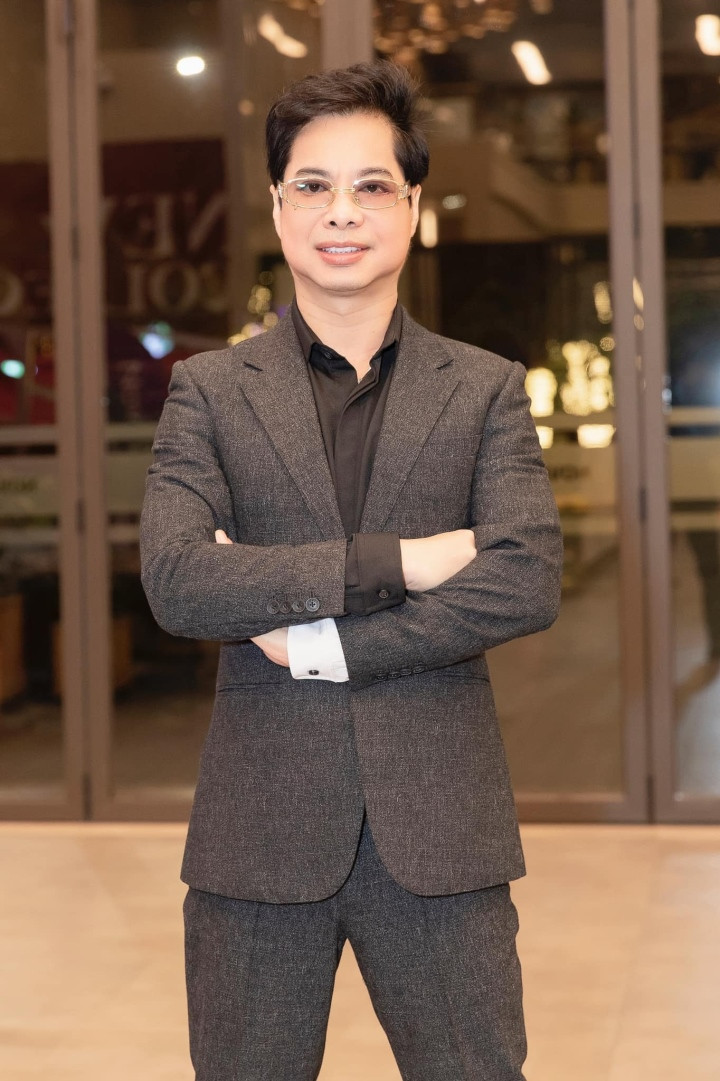 Đường tình của Ngọc Sơn: Độc thân tuổi 54, từng yêu thầm 2 mỹ nhân - Hình 7 Duong tinh cua Ngoc Son: Doc than tuoi 54, tung yeu tham 2 my nhan-Hinh-7