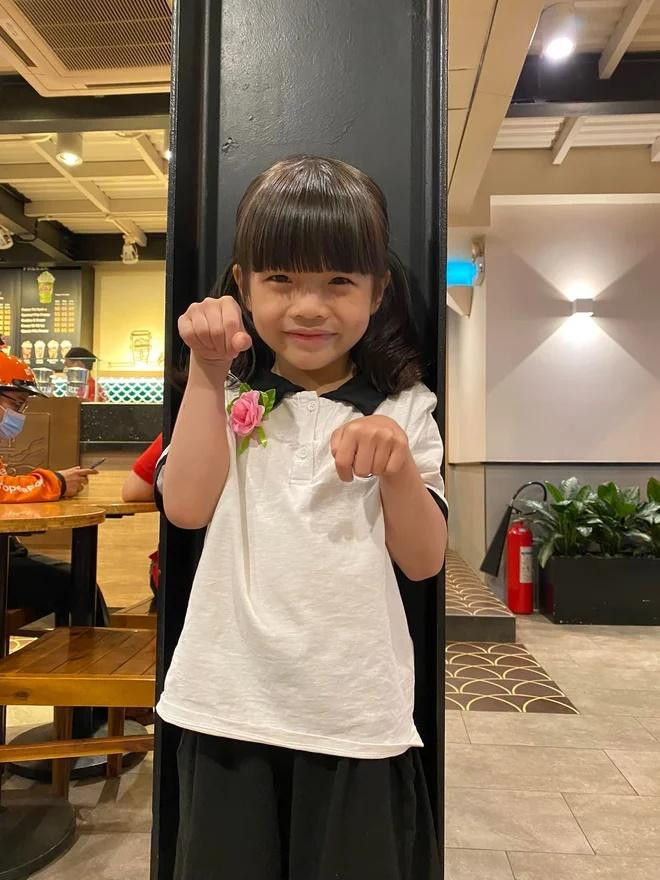 Be gai 6 tuoi noi tieng Anh nhu nguoi ban xu-Hinh-2