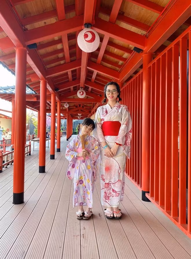 Be gai 6 tuoi noi tieng Anh nhu nguoi ban xu-Hinh-5