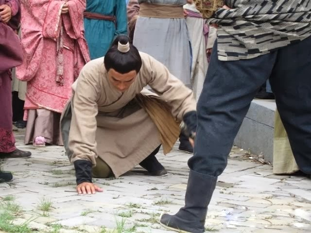 Vi sao Han Tin chiu nhuc chui hang ma khong giet ten vo lai?-Hinh-2