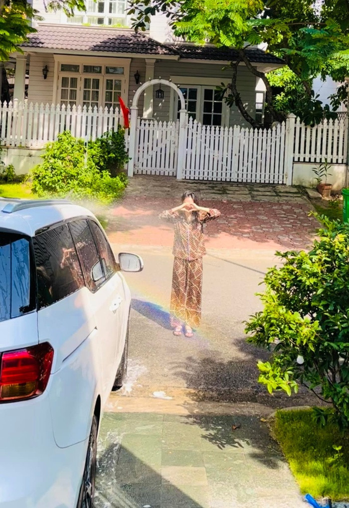 Công Vinh đăng ảnh đời thường, Thuỷ Tiên liền vào phán vội một câu - Hình 3 Cong Vinh dang anh doi thuong, Thuy Tien lien vao phan voi mot cau-Hinh-3