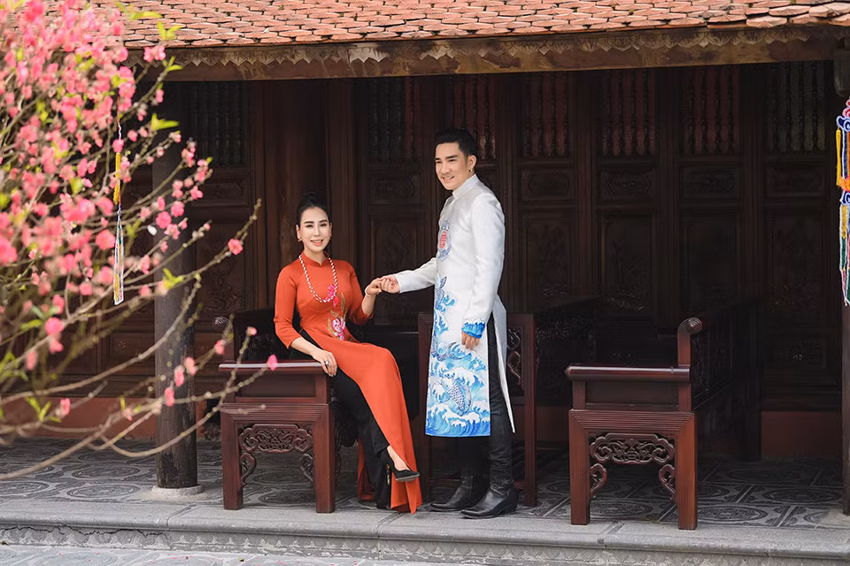 Quang Ha lai Lamborghini 70 ty cho nu CEO nong bong du xuan-Hinh-11