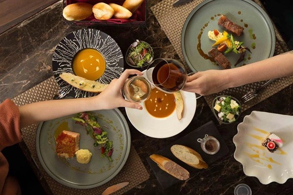 5 thuc pham nguy hiem ban khong nen goi khi di an nha hang