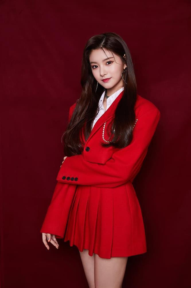 Nu ca si bi tay chay vi khong chiu quy lay khan gia-Hinh-3