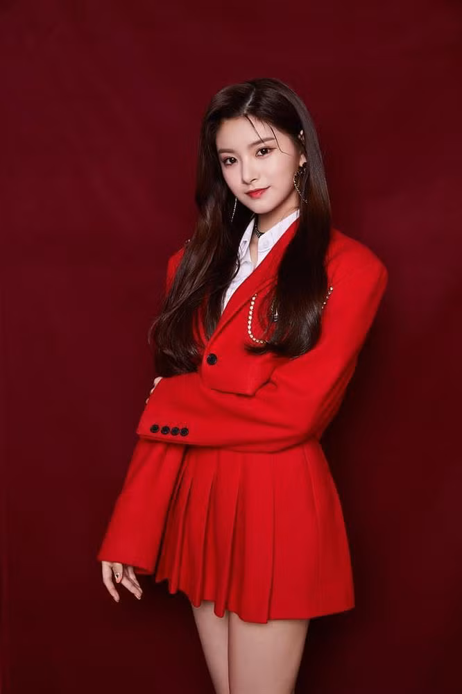 Nu ca si bi tay chay vi khong chiu quy lay khan gia-Hinh-3