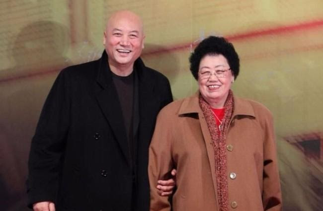 Phu ba giau nhat dai luc va ban di chuc gay soc-Hinh-6