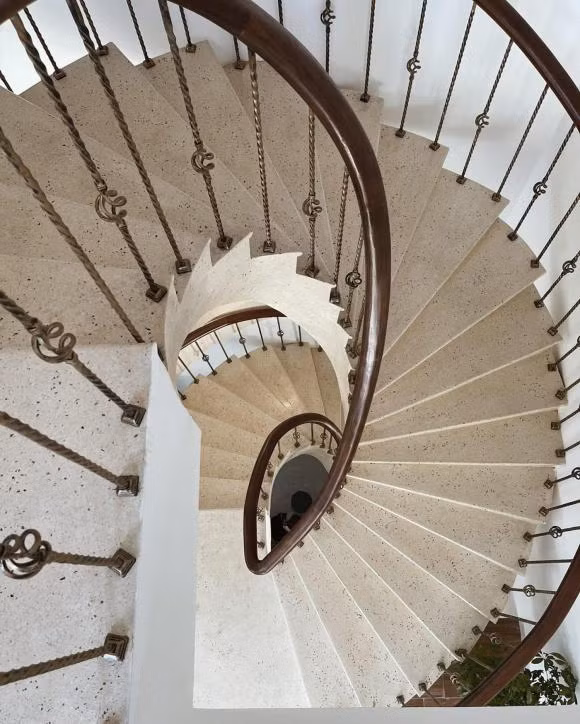 Thiet ke nha hai tang kieu truyen thong-Hinh-5