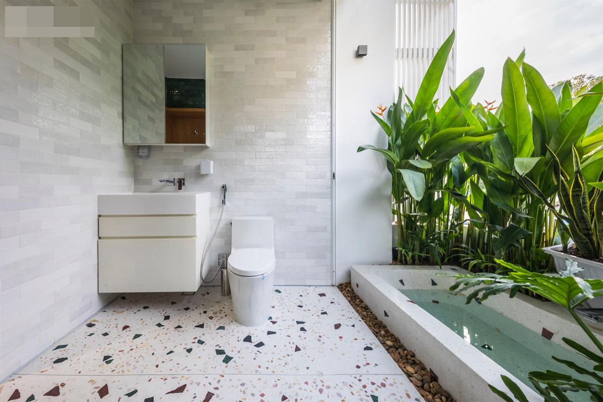 Resort pho an minh sau buc tuong cao va canh cong go-Hinh-11