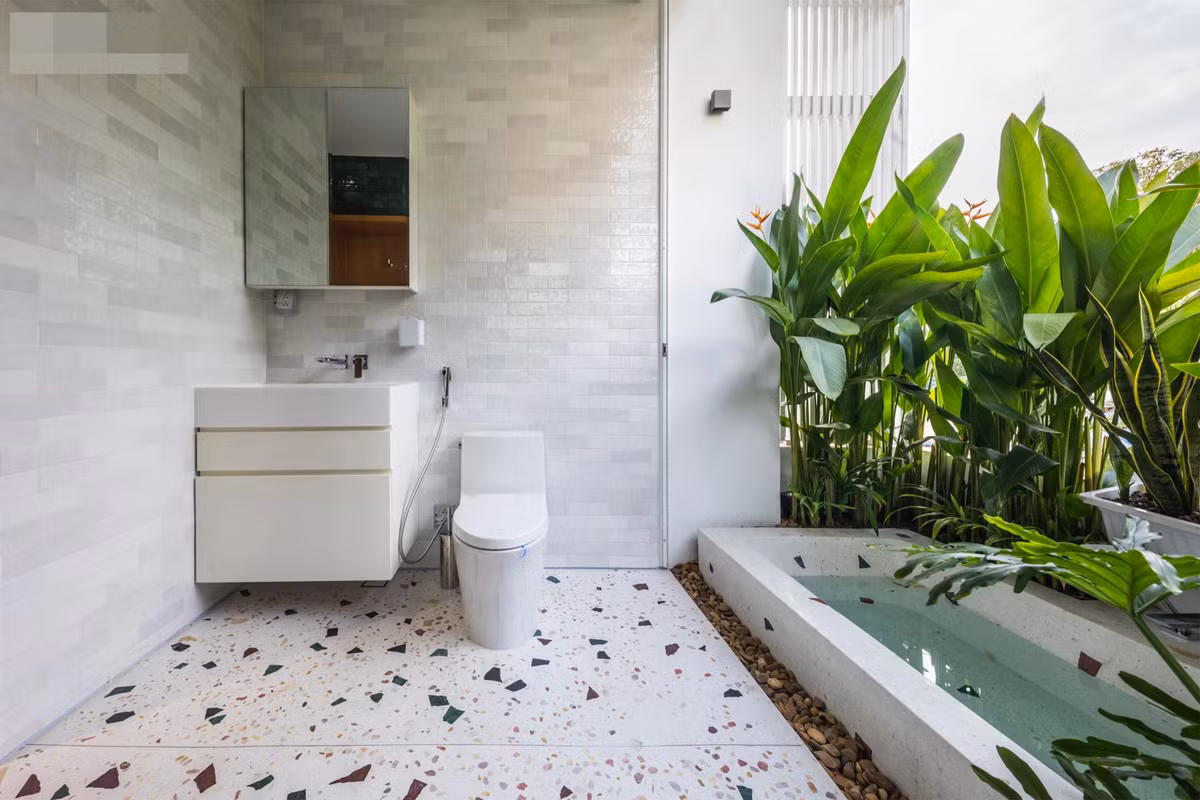 Resort pho an minh sau buc tuong cao va canh cong go-Hinh-11