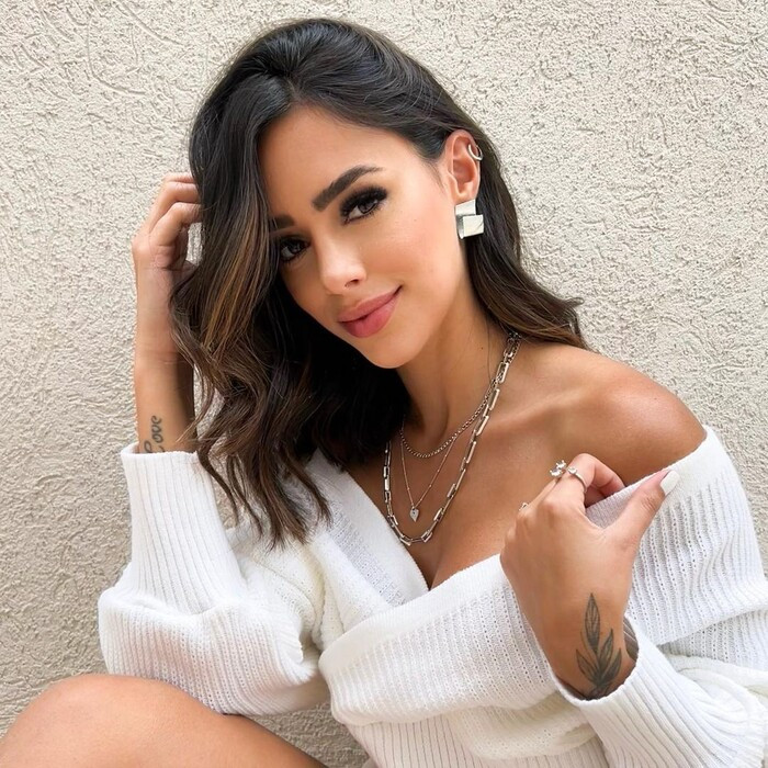 4 cuoc tinh noi tieng va on ao cua Neymar-Hinh-10