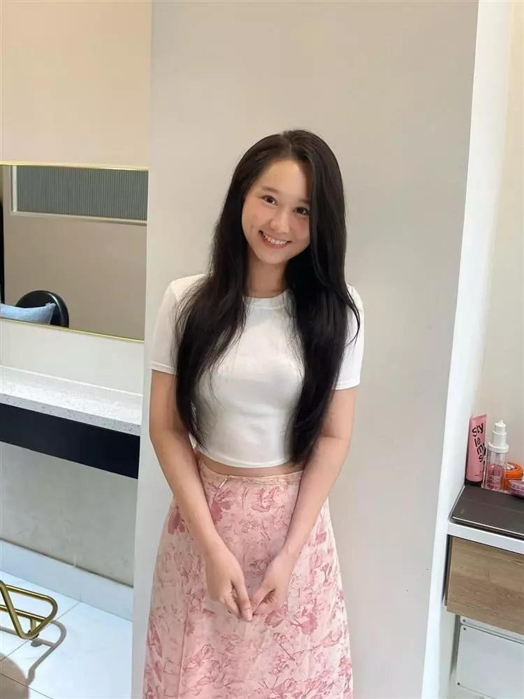 Truc Anh 'Mat Biec' bi soi dui chang chit vet ran hau tang 8kg-Hinh-5