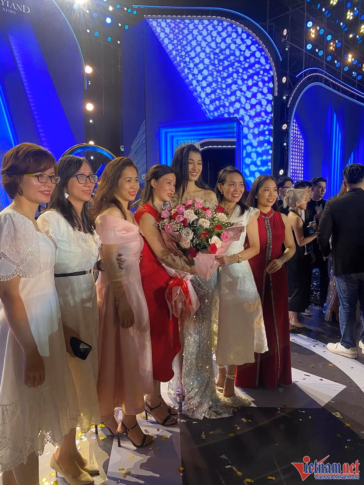 Hanh trinh 'day thi thanh cong' cua A hau Phuong Nhi-Hinh-9