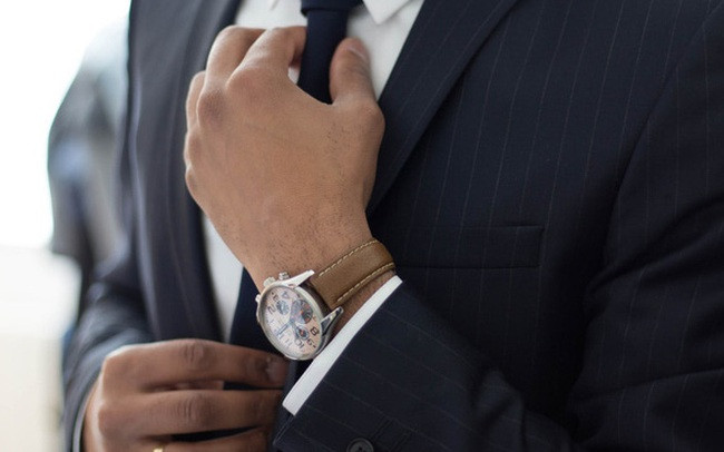  3. Bạn có những suy tính chín chắn, già dặn hơn độ tuổi thật của mình. Có 1 điều chắc chắn là độ tuổi tâm hồn của 1 con người không nhất thiết là phải tỉ lệ thuận với độ tuổi vật lý của họ. Có người khi đã trưởng thành, già nua nhưng họ vẫn luôn cảm thấy căng tràn sức sống, trẻ trung, ngây thơ như thanh thiếu niên.