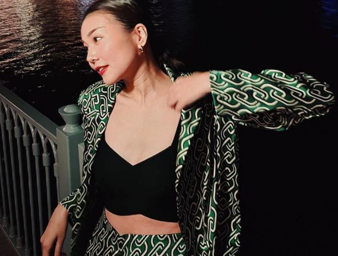 Loạt sao Việt lại chỉ thích lăng xê xanh lá đầy cá tính - Hình 4 Loat sao Viet lai chi thich lang xe xanh la day ca tinh-Hinh-4