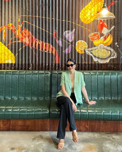 Loạt sao Việt lại chỉ thích lăng xê xanh lá đầy cá tính - Hình 2 Loat sao Viet lai chi thich lang xe xanh la day ca tinh-Hinh-2