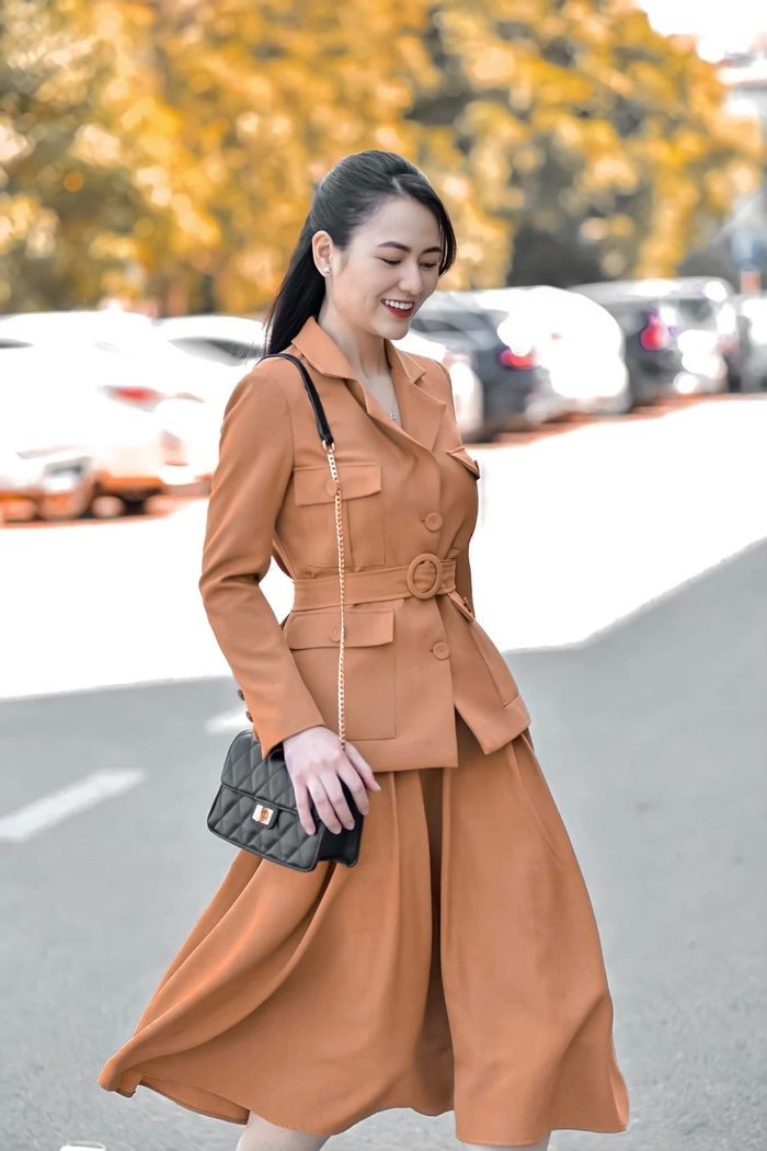 Mỹ nhân VTV lên đồ công sở trong phim mới đẹp hết nấc - Hình 2 My nhan VTV len do cong so trong phim moi dep het nac-Hinh-2