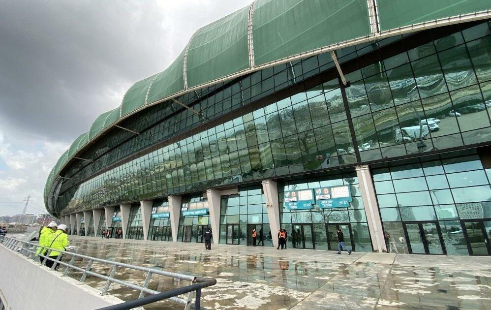 San van dong hinh ca sau xanh khong lo-Hinh-6