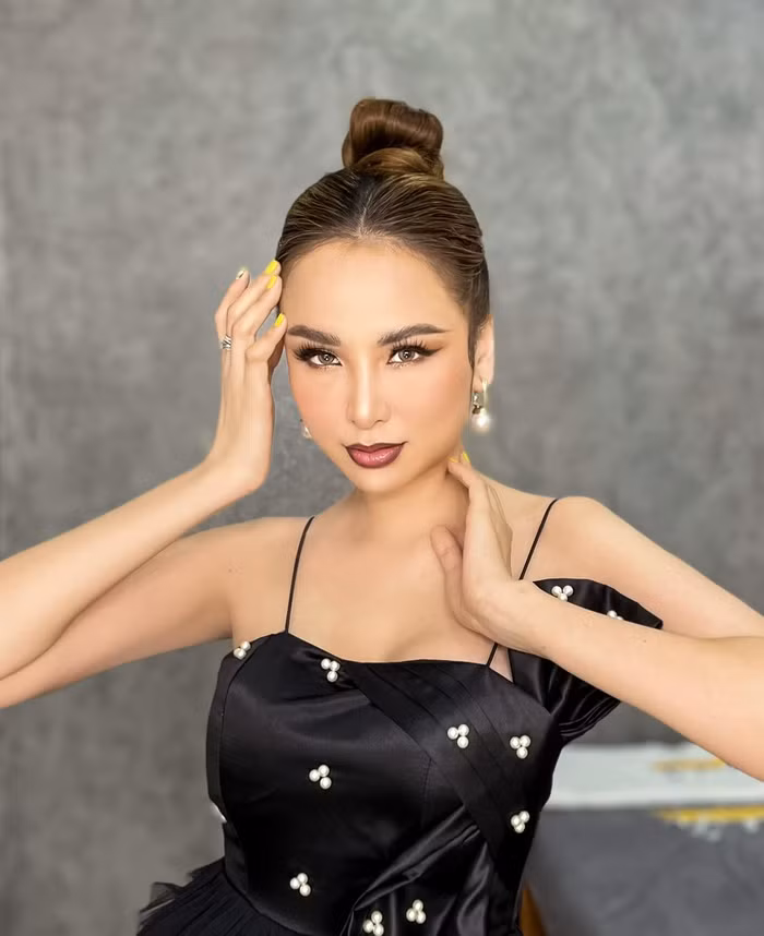 Hoa hậu Diễm Hương gặp phải sự cố giao thông khiến nhiều người lo lắng Hoa hau Diem Huong gap phai su co giao thong khien nhieu nguoi lo lang