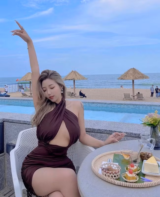 My nhan co body ho lo nay no, mac ton vong 3 dep het cho che-Hinh-17